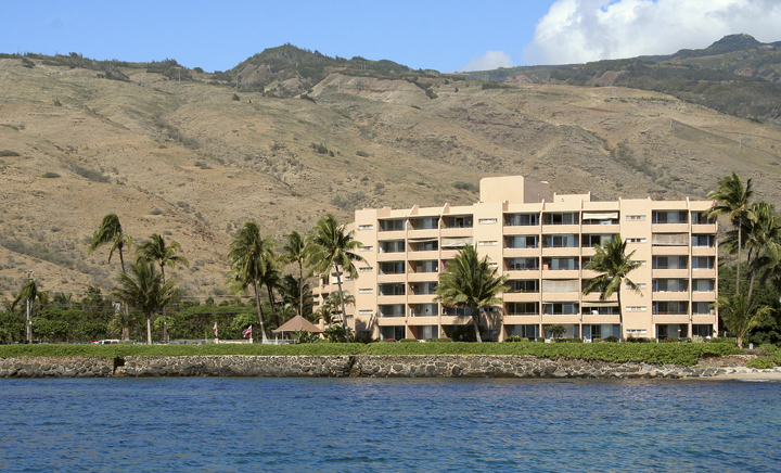 IslandSandsResort_02