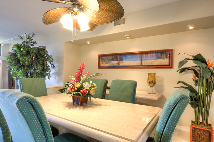 KaanapaliRoyalG301_023